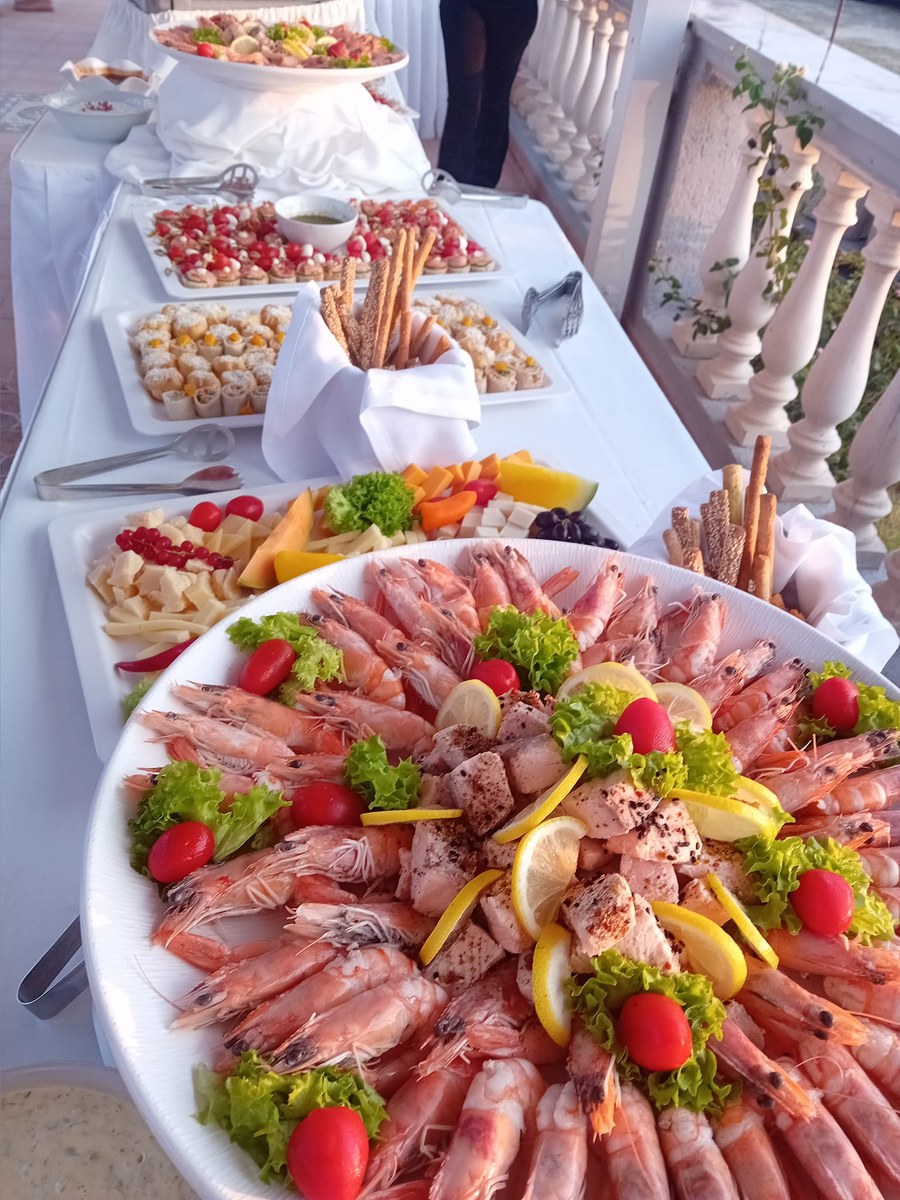 Cold buffet